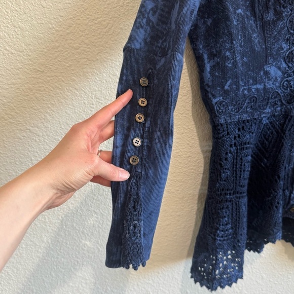 Caamana Sweaters Womens Small Button Down Blue Gothic Lace Top Grunge Y2K Eyelet - Picture 7 of 8